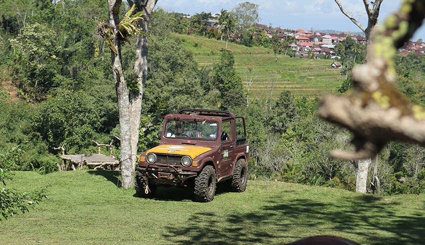 4WD Jeep Adventure in Pupuan, Tabanan